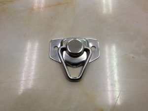 ショルダーベルト用金具