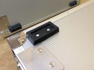段重ね用ゴム足